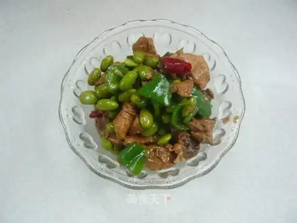 stir-fried chicken nuggets with green pepper edamame