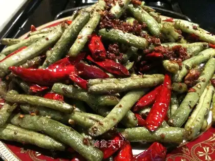 Dry stir-fried beans-Sichuan cuisine