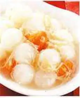 Scallop and radish ball soup