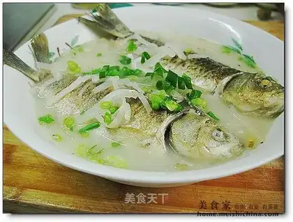 Carp shredded radish soup