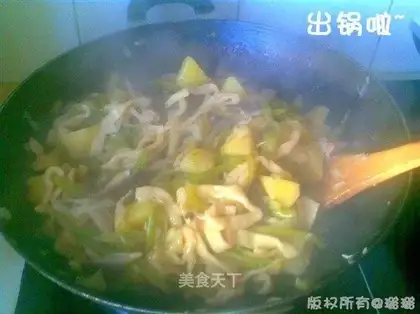 Delicious braised noodles