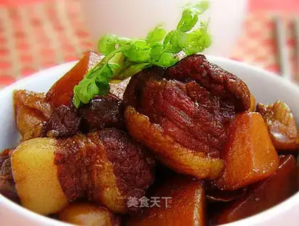 Braised beef and potato