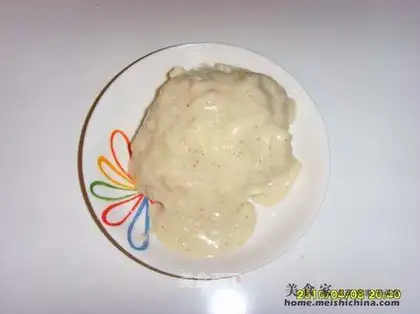 Mashed potatoes with chicken sauce