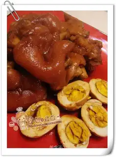 Cola pig's trotters