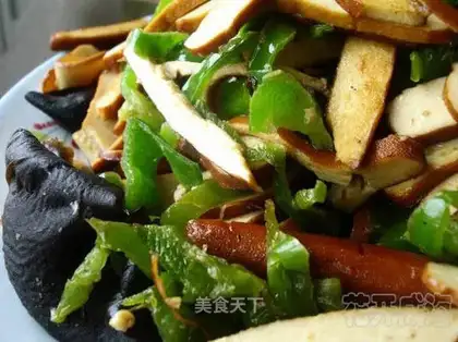 stir-fried dried bean curd with pepper