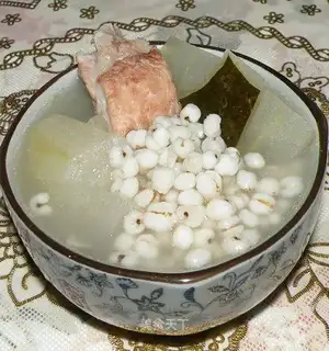 Coix rice and white gourd pork ribs soup