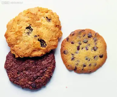 Crispy cheese biscuits