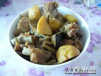 Home-cooked pork ribs