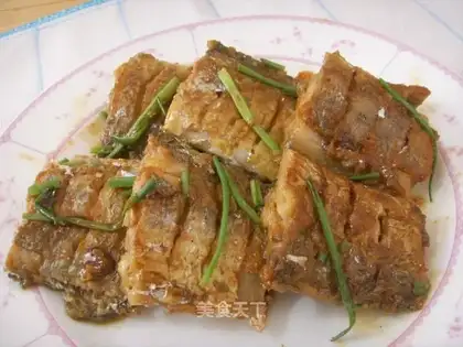 roasted hairtail with green onions
