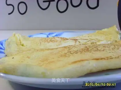 Eggs and chopped green onion pancake