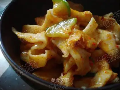 Oil sprinkled noodles in Shaanxi