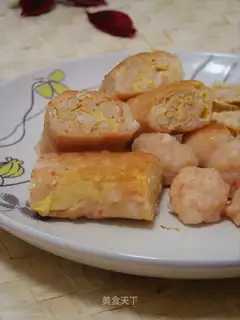 Shrimp meatballs and shrimp rolls