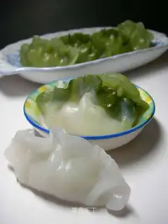 Jade crystal shrimp dumplings
