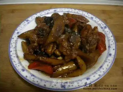 Stewed chicken legs with burdock