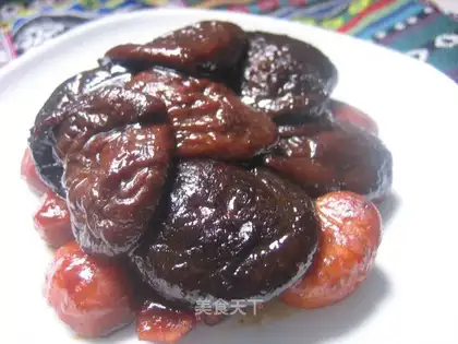 Chestnut and mushroom