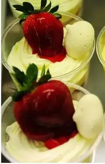 Strawberry custard