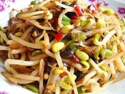 Dry stir-fry soybean sprouts