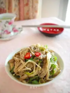 Shredded beef with double mushroom