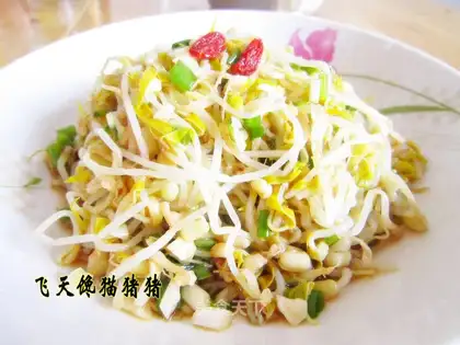 Cold bean sprouts