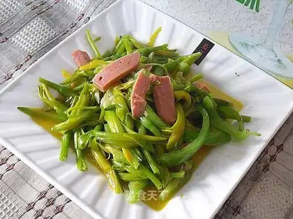 Fried yellow flowers
