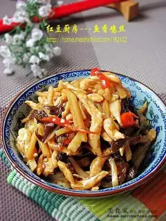 Shredded chicken with fish flavor