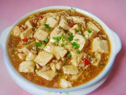 Braised tofu with pepper and minced pork