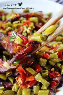 stir-fried bacon with sour beans
