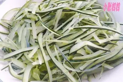 stir-fried melon skin with green pepper