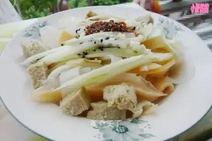Double color cold rice noodles