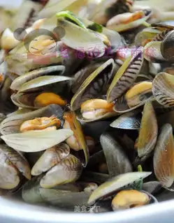 stir-fried thin shells in nine-storey tower