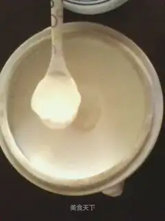 Make yogurt with an electric rice cooker