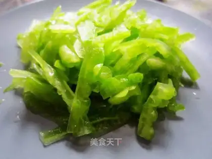 Crispy and refreshing bitter gourd