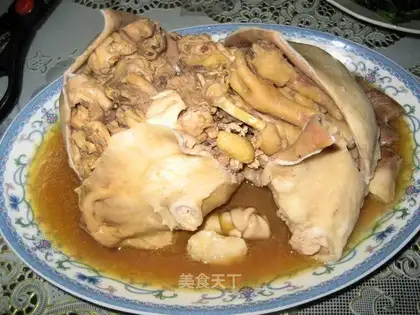 Chicken stuffed with tripe