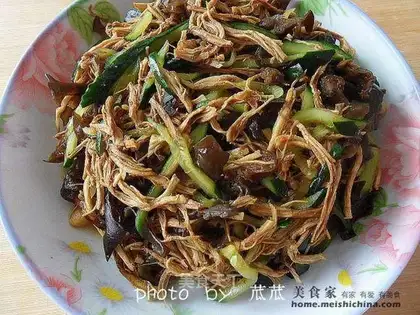 Spicy cold shredded chicken