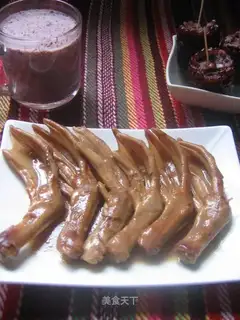 stewed duck webs
