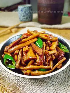 Dry pot tea tree mushroom