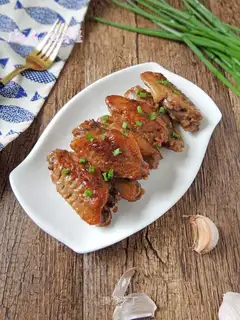 Pelican chicken wings