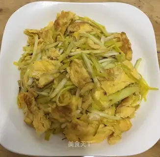 Garlic fried eggs