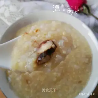 Two-metre peanut pecan porridge