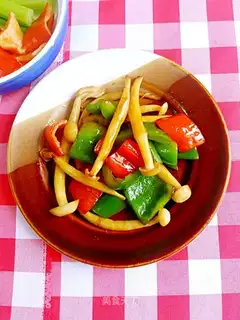 Twin peppers and white mushrooms