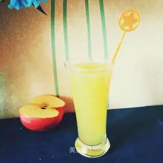 Celery apple juice