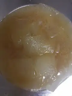 Sour melon soup