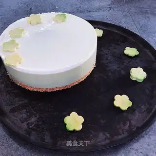 Cream Maus