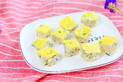 Gold rice cake