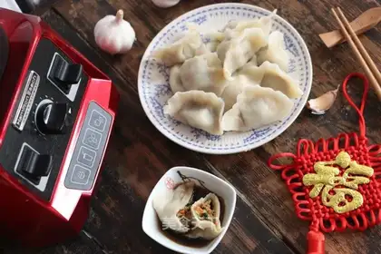 Spaghetti pork dumplings