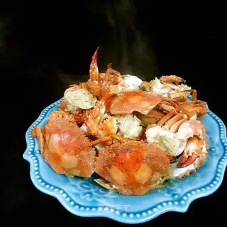 A garlic crab