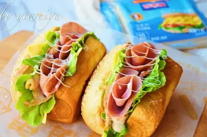 Cheese ham sandwich