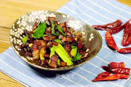 Garlic meat