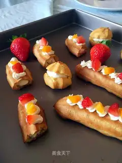 Butter and fruit puffs