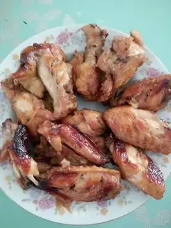 The whole wings